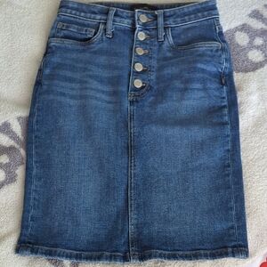 Banana Republic Light Blue Denim Skirt - Petite 0